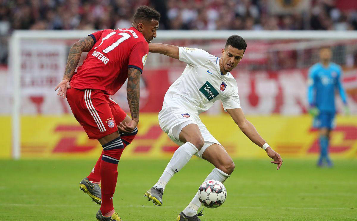 马竞丢4球惨负本菲卡 马竞丢4球惨负本菲卡