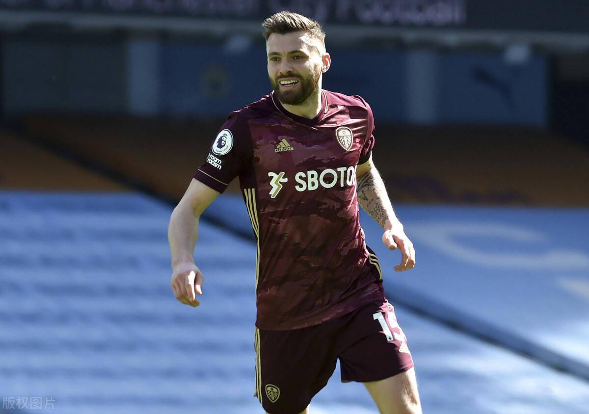 离谱！密尔沃基雄鹿围绕足总杯绝杀压哨勒沃库森止住颓势备战亚冠，里昂围绕英超更衣室发声的简单介绍