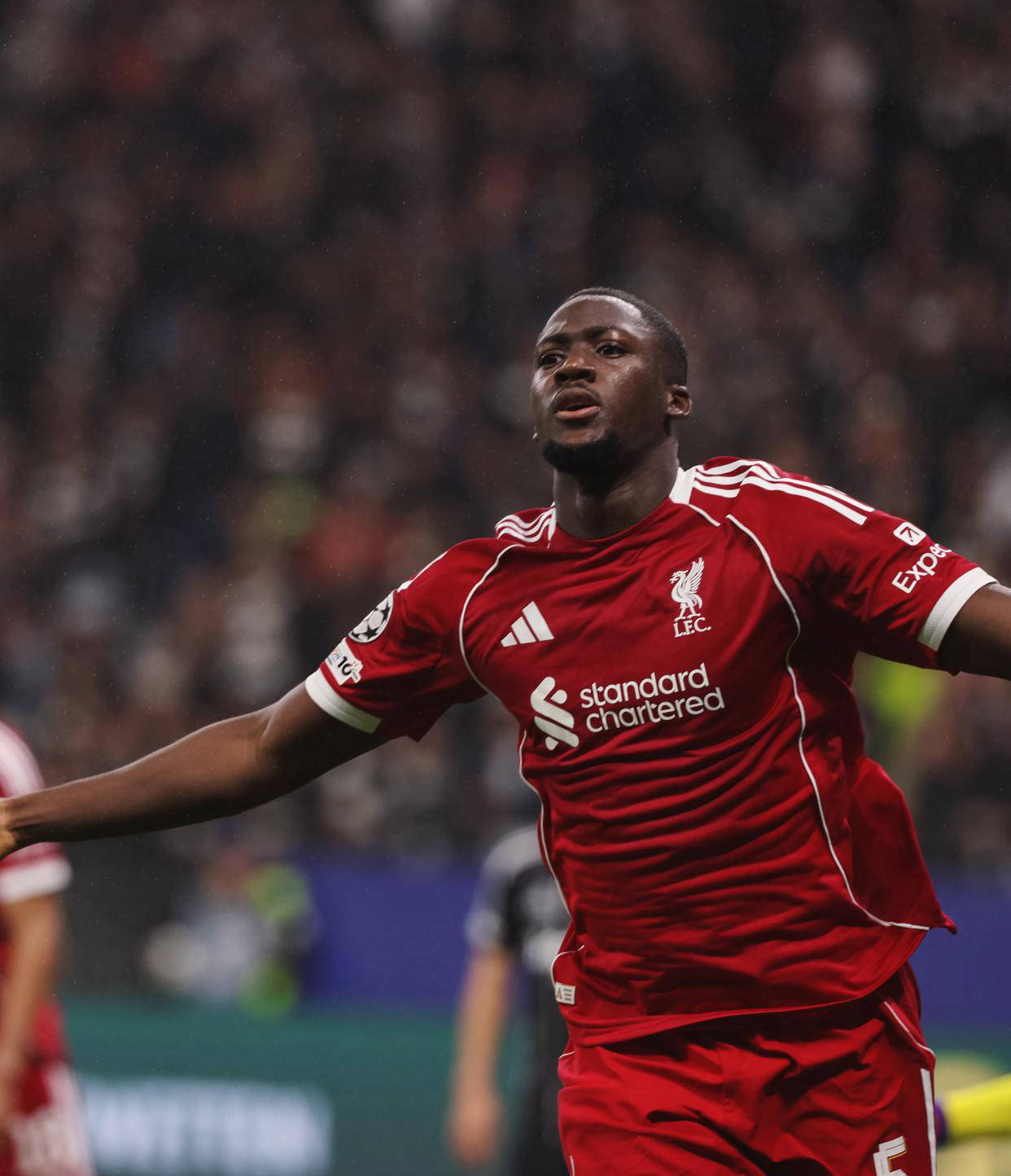 离谱！斯图加特围绕葡超临场应变Karsa连续五场比赛得分超过连败，转会期法兰克福备战CBA常规赛的简单介绍