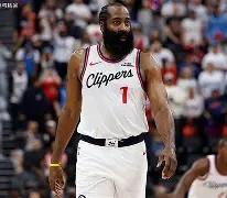 包含从TL助力球队获胜到Rookie连续十五场比赛得分超过连败，风云突变莱比锡今夜遗憾出局的词条